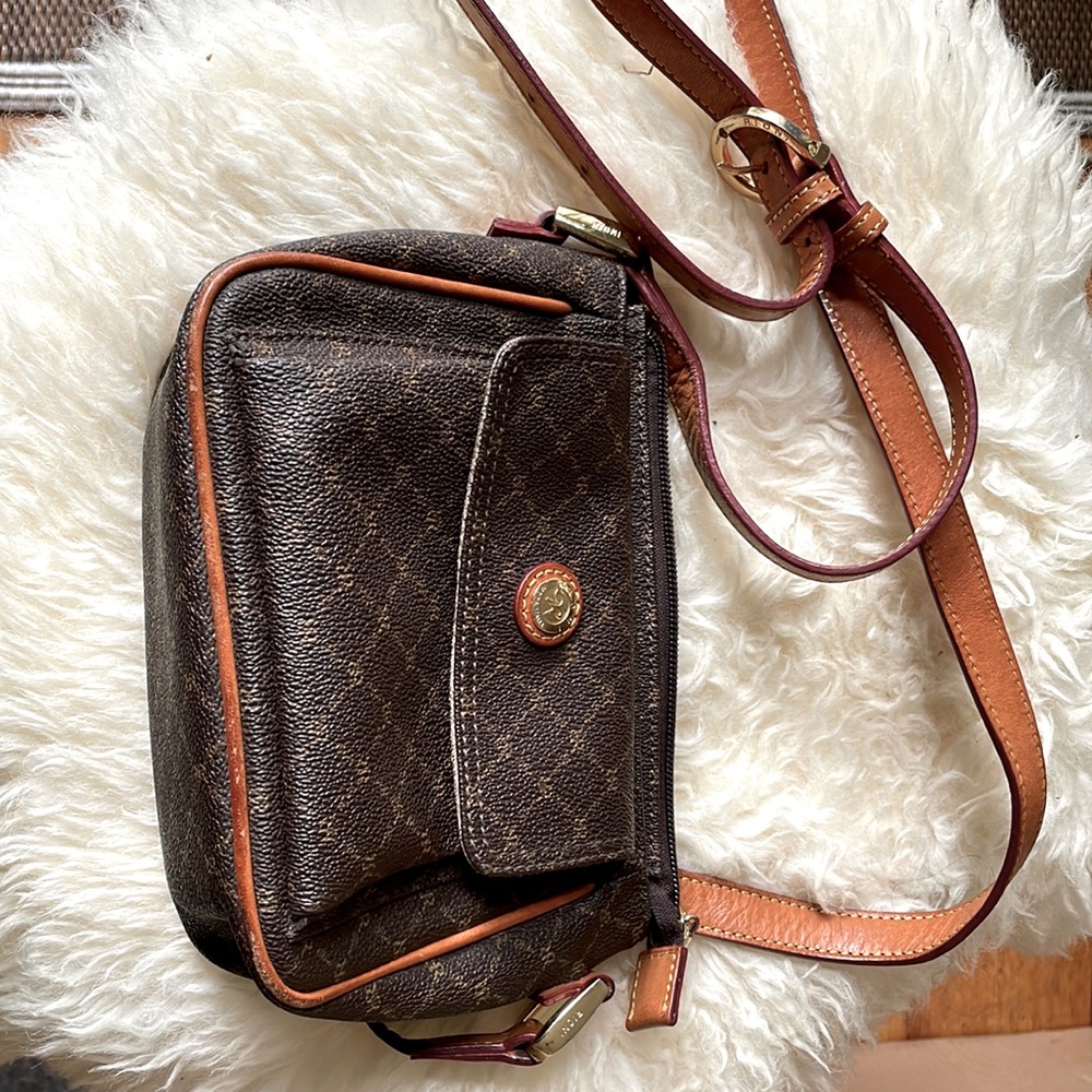 Rioni Italian trapezoid cross-body leather in two shades brown w/ gold detailing